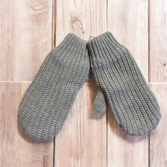 NWT Jacadi Silver Knit and Fleece Mitten - Picture 1 of 3